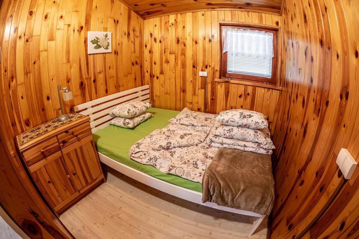 Hotel Aura Grotniki à Grotniki  Extérieur photo
